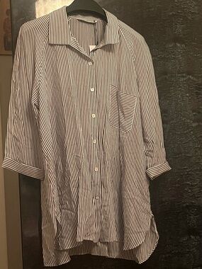 Zara Black and White Striped Button-Down Shirt